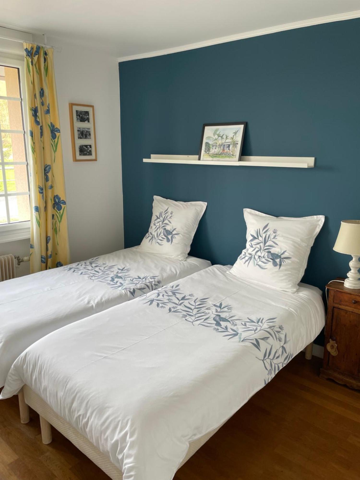 Auberge De La Roque La Roquette Екстер'єр фото